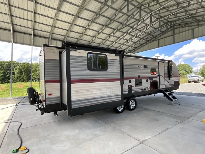 2019 FOREST RIVER CHEROKEE 304BS
