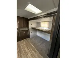 2019 FOREST RIVER CHEROKEE 304BS