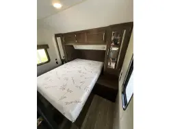 2019 FOREST RIVER CHEROKEE 304BS