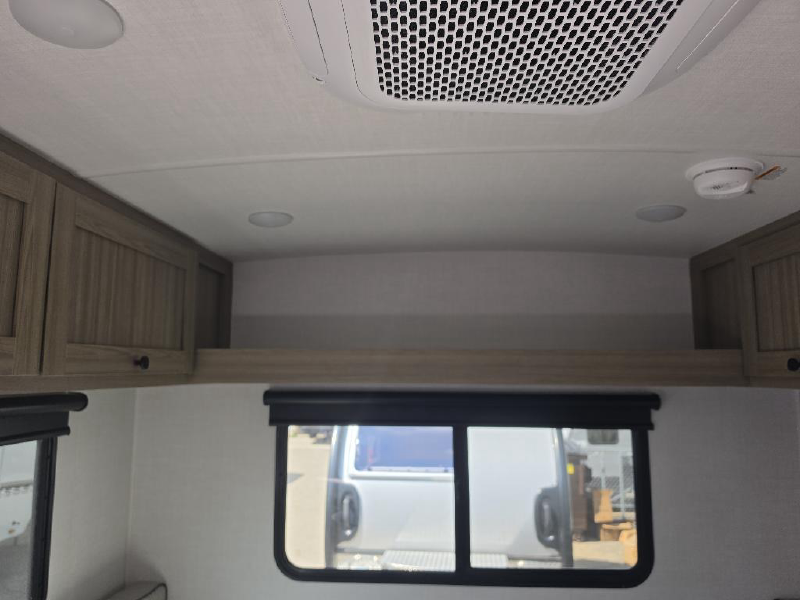 2027 FOREST RIVER 15TLE