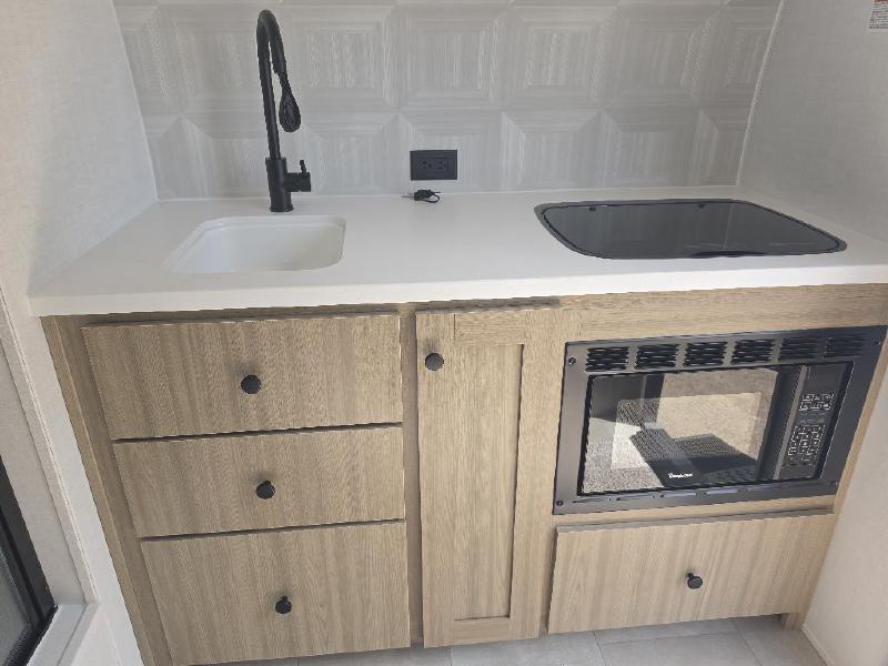 2027 FOREST RIVER 15TLE