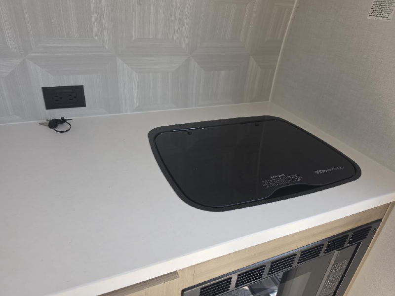 2027 FOREST RIVER 15TLE