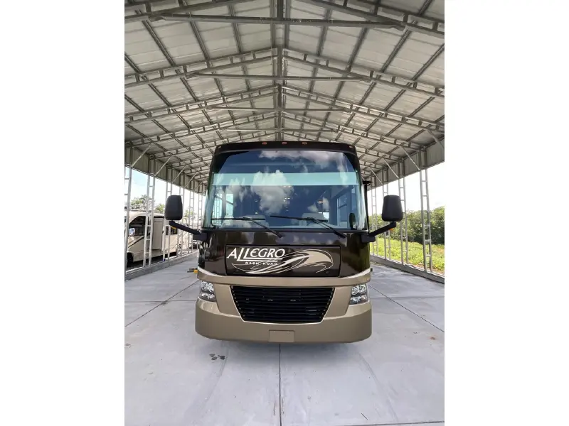 2011 TIFFIN MOTORHOMES 35QBA