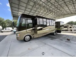 2011 TIFFIN MOTORHOMES 35QBA