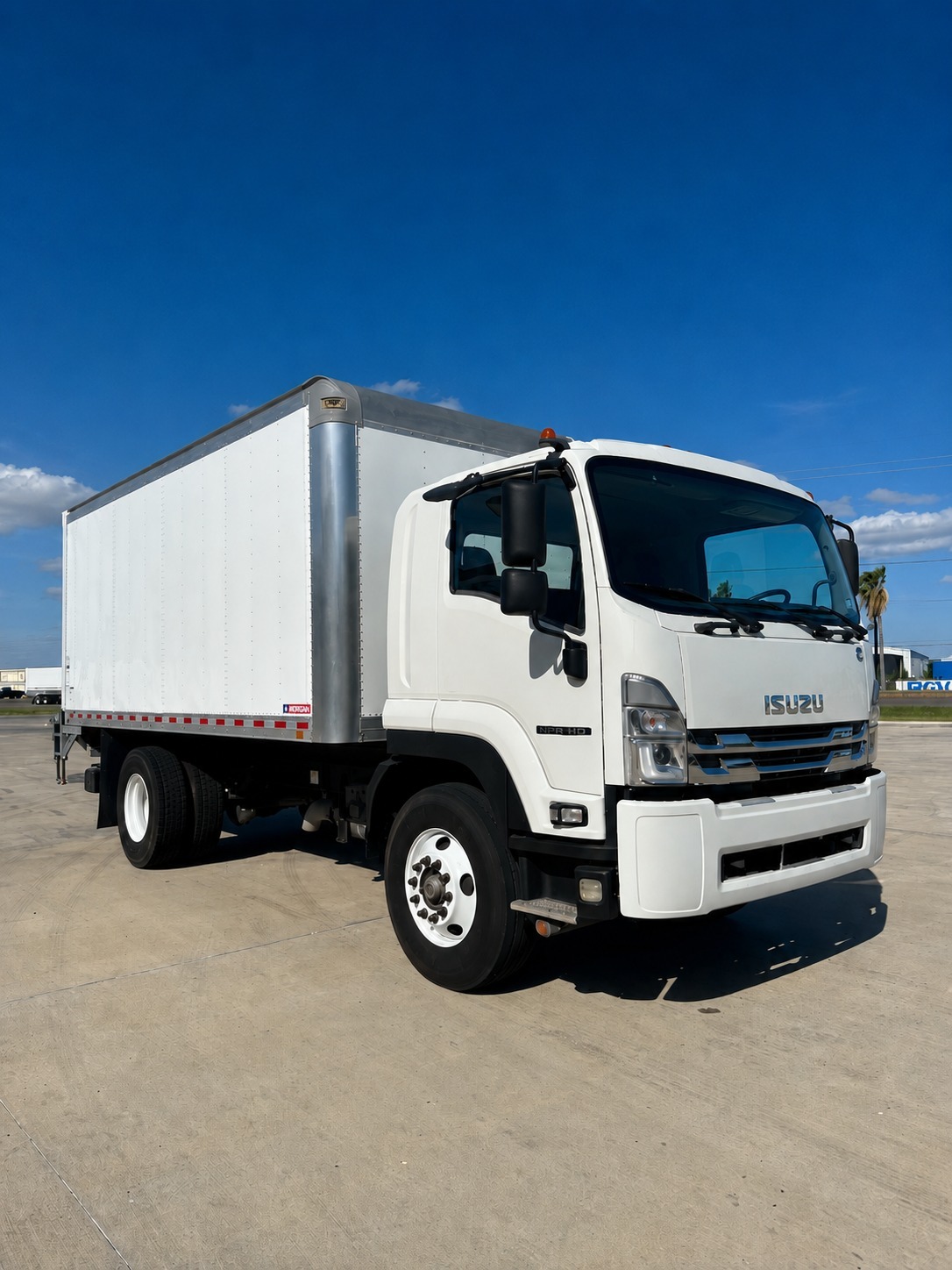 2023 ISUZU FTR in Pharr, TX