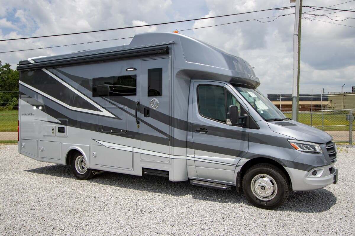 2027 Tiffin Motorhomes Wayfarer 25RW RV