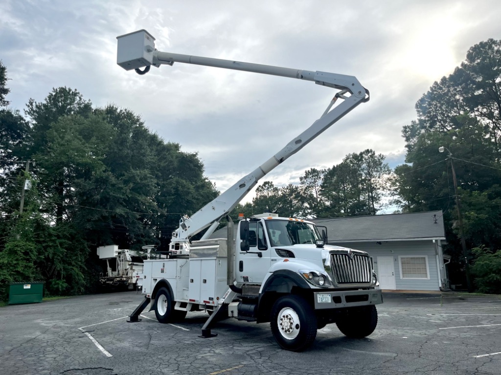 2011 INTERNATIONAL 7300 in Marietta, GA