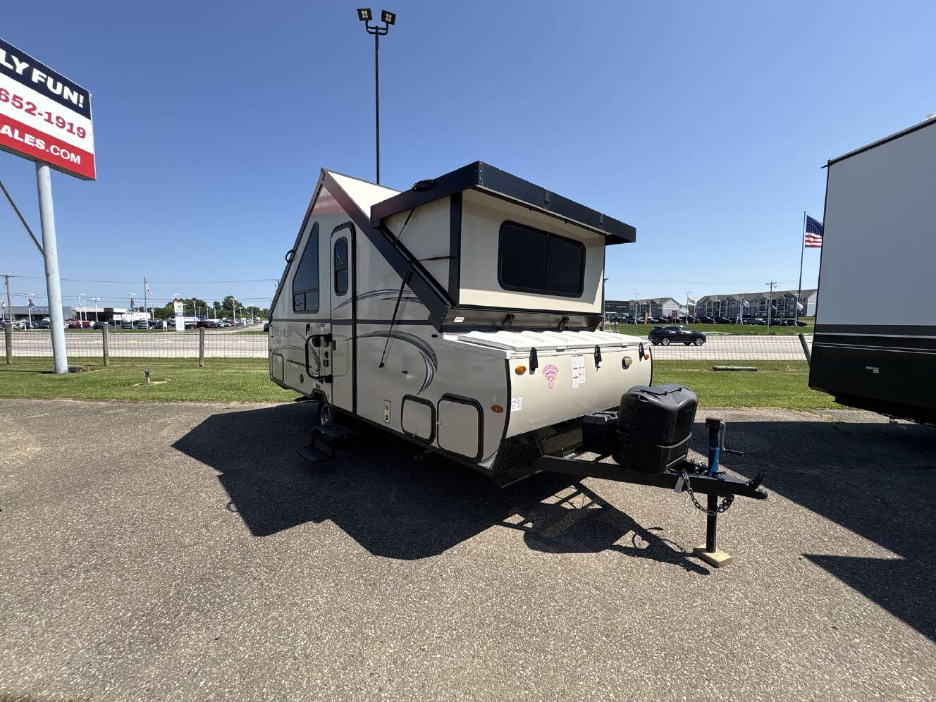 A photo of this 2018 Forest River Flagstaff CLASSIC 21FKHW