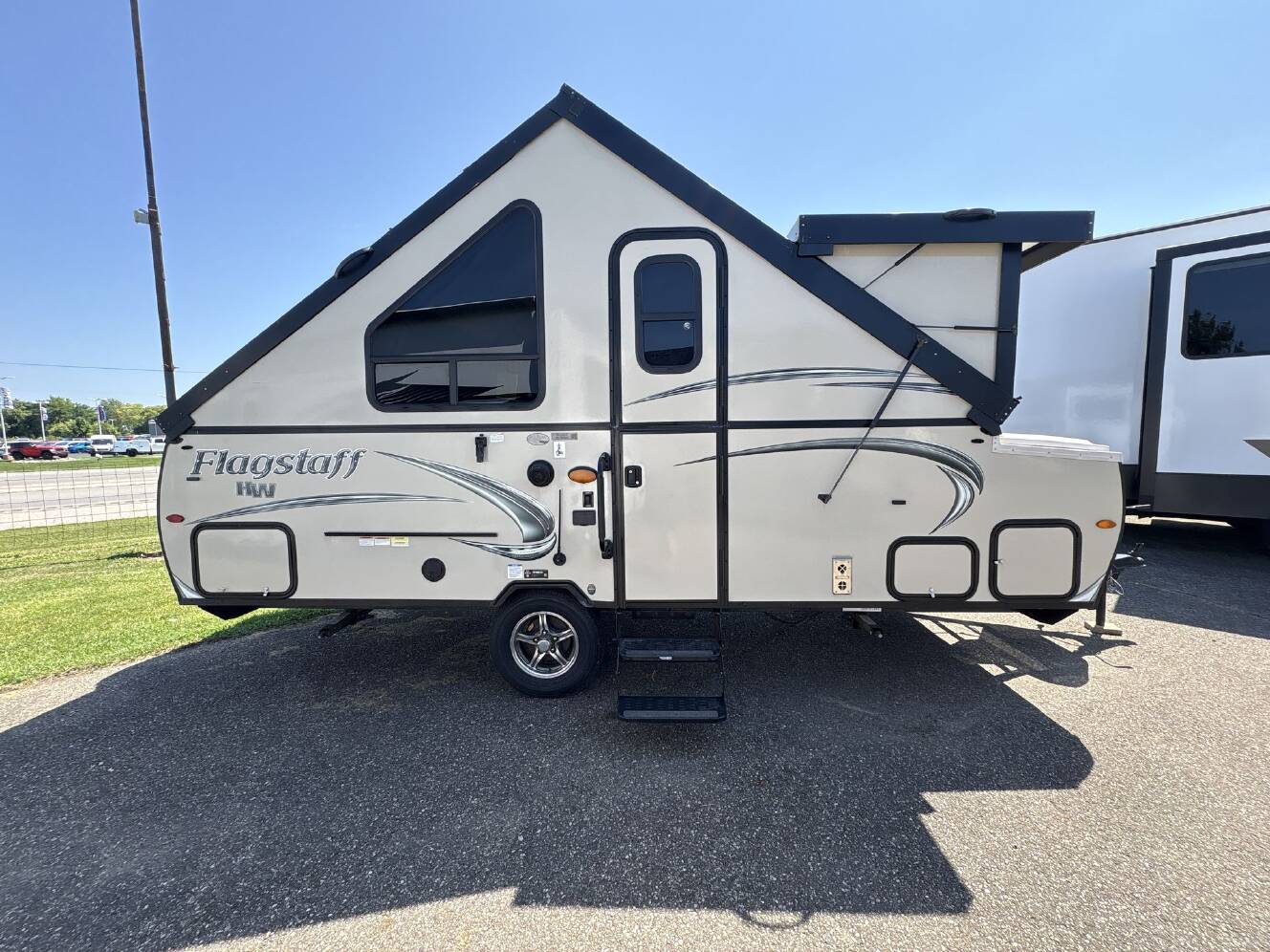A photo of this 2018 Forest River Flagstaff CLASSIC 21FKHW