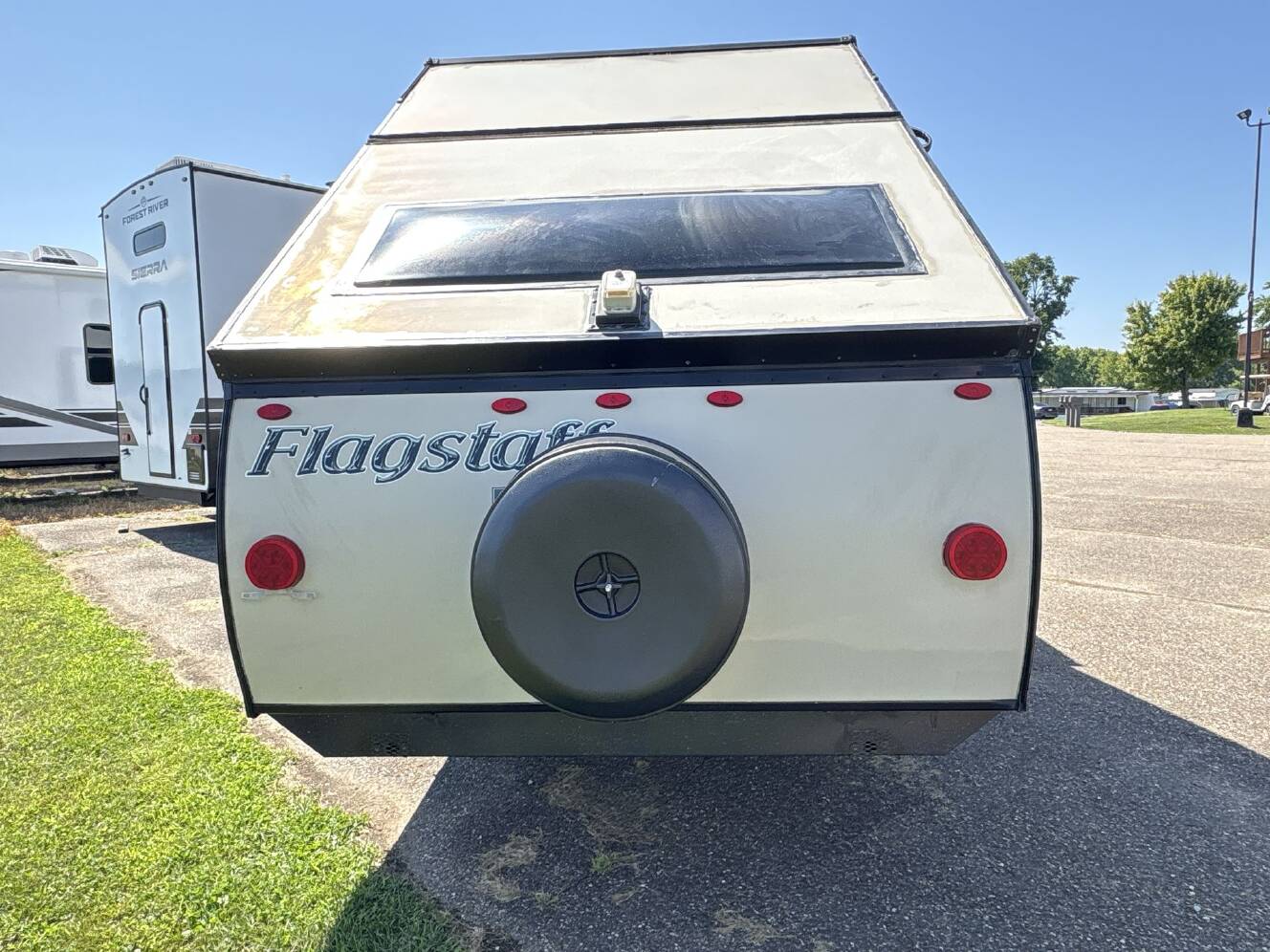 A photo of this 2018 Forest River Flagstaff CLASSIC 21FKHW