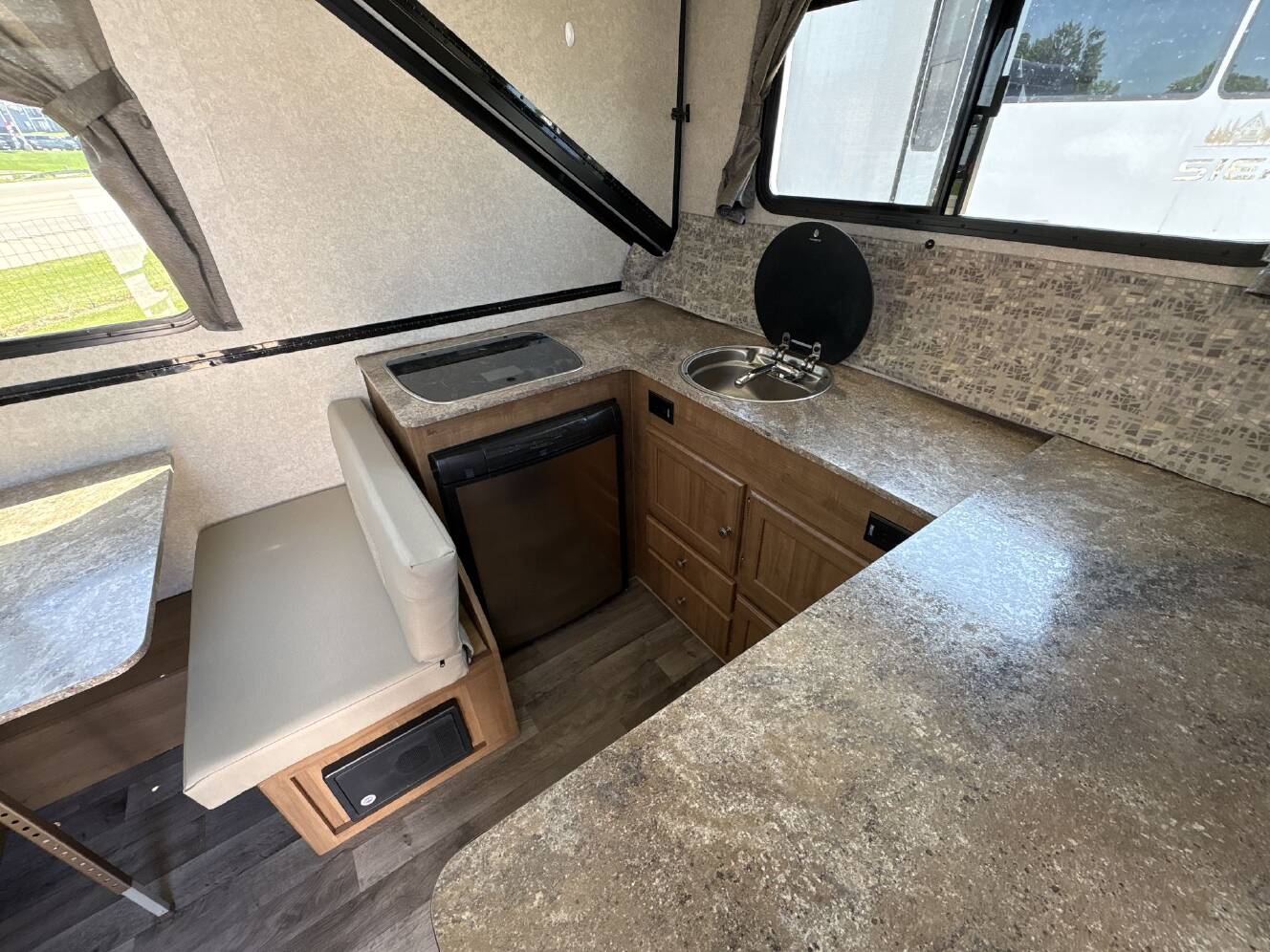 A photo of this 2018 Forest River Flagstaff CLASSIC 21FKHW