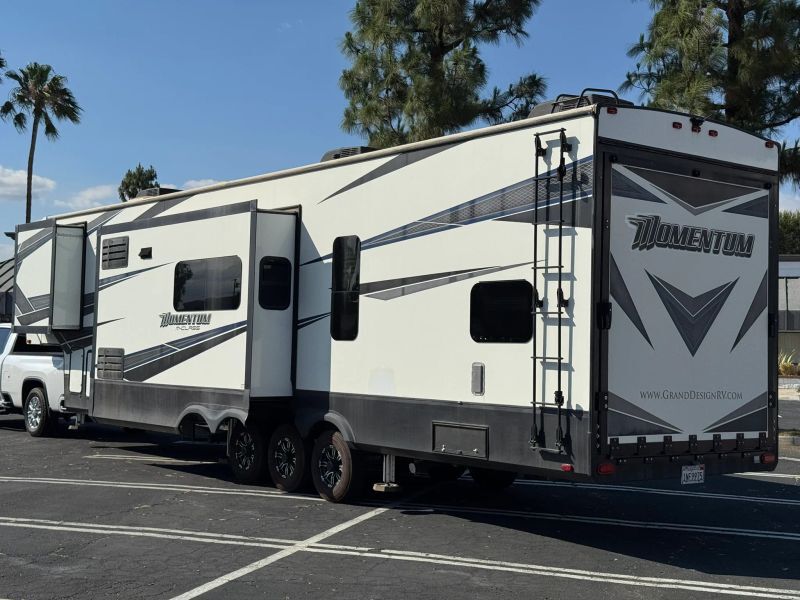 2020 Grand Design Momentum M-Class FW 395M in riverside CA