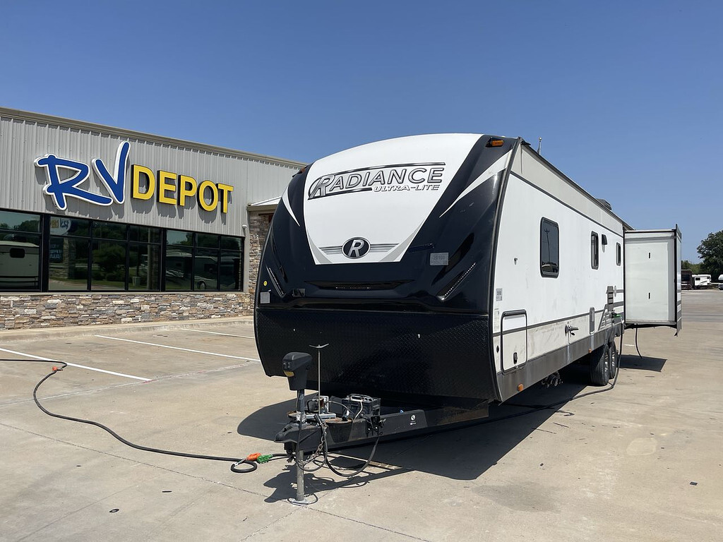 2019 Heartland RADIANCE 32BH in cleburne TX