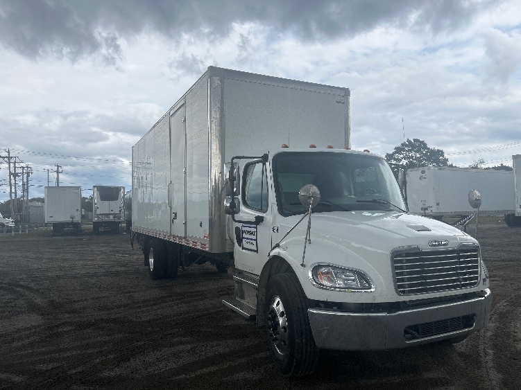 2020 FREIGHTLINER BUSINESS CLASS M2 106 in Londonderry, NH