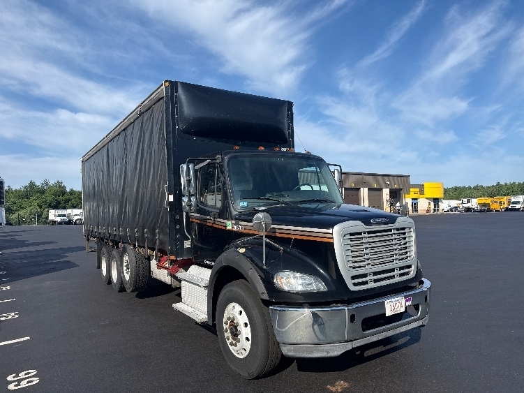 2019 Freightliner M211284S in Norton, MA