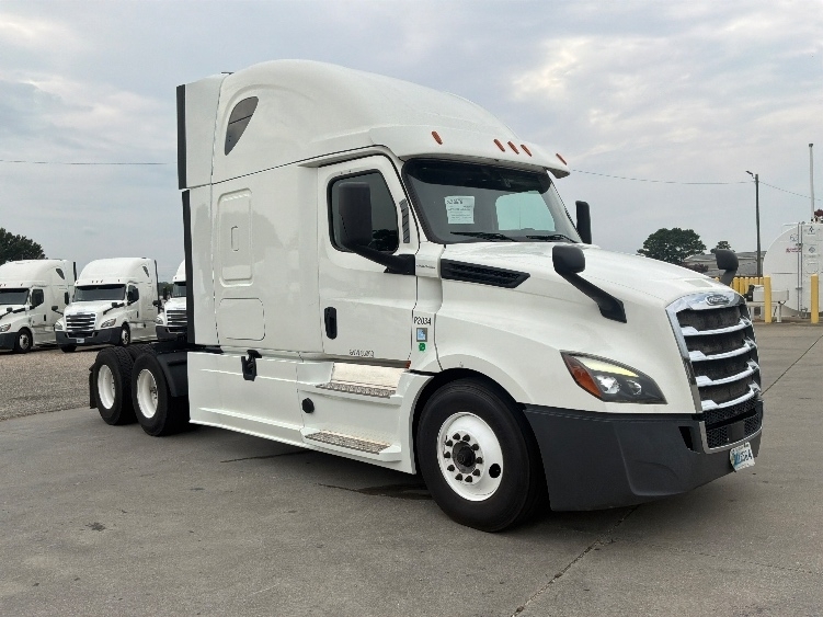 2020 FREIGHTLINER CASCADIA 126 in Montgomery, AL
