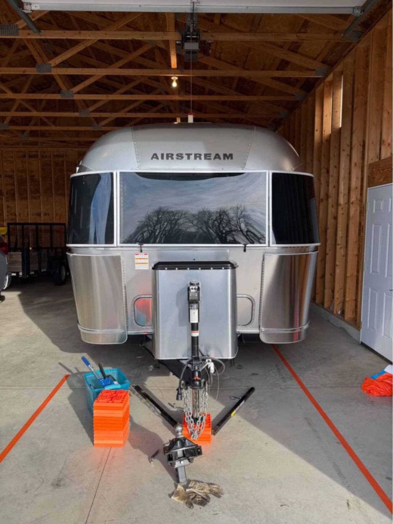 A photo of this 2022 Airstream Globetrotter 27FB
