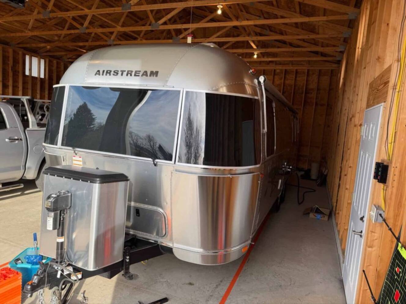 A photo of this 2022 Airstream Globetrotter 27FB