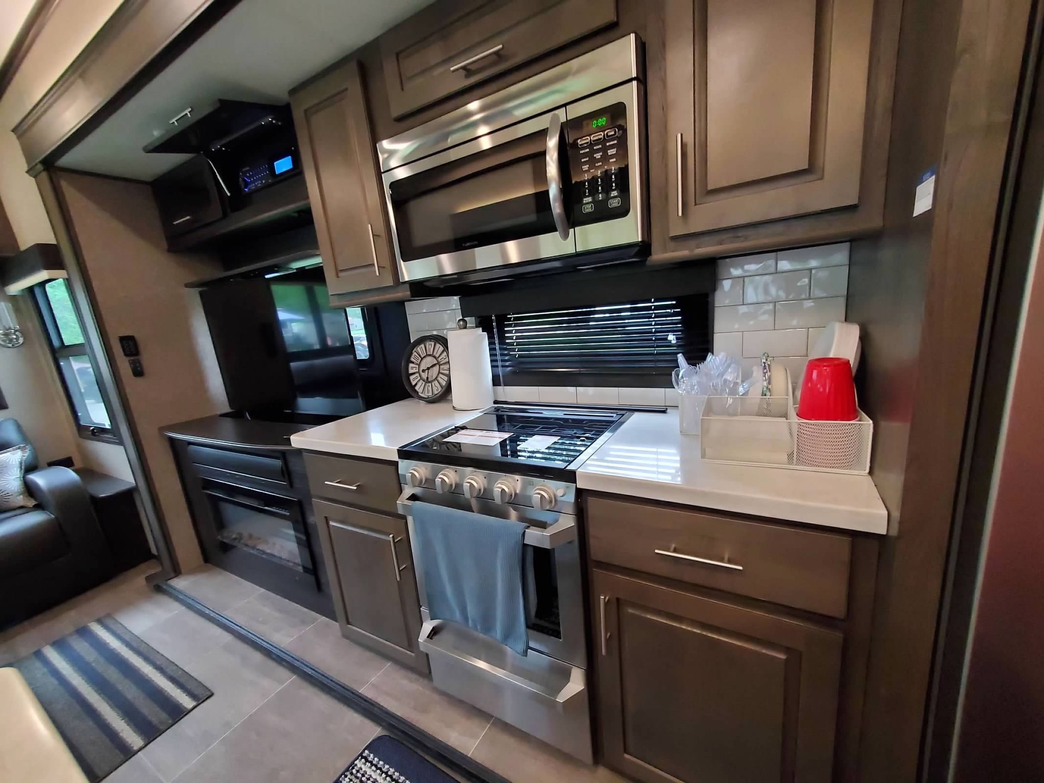 2020 Jayco NORTH POINT 387FBTS in wellington OH