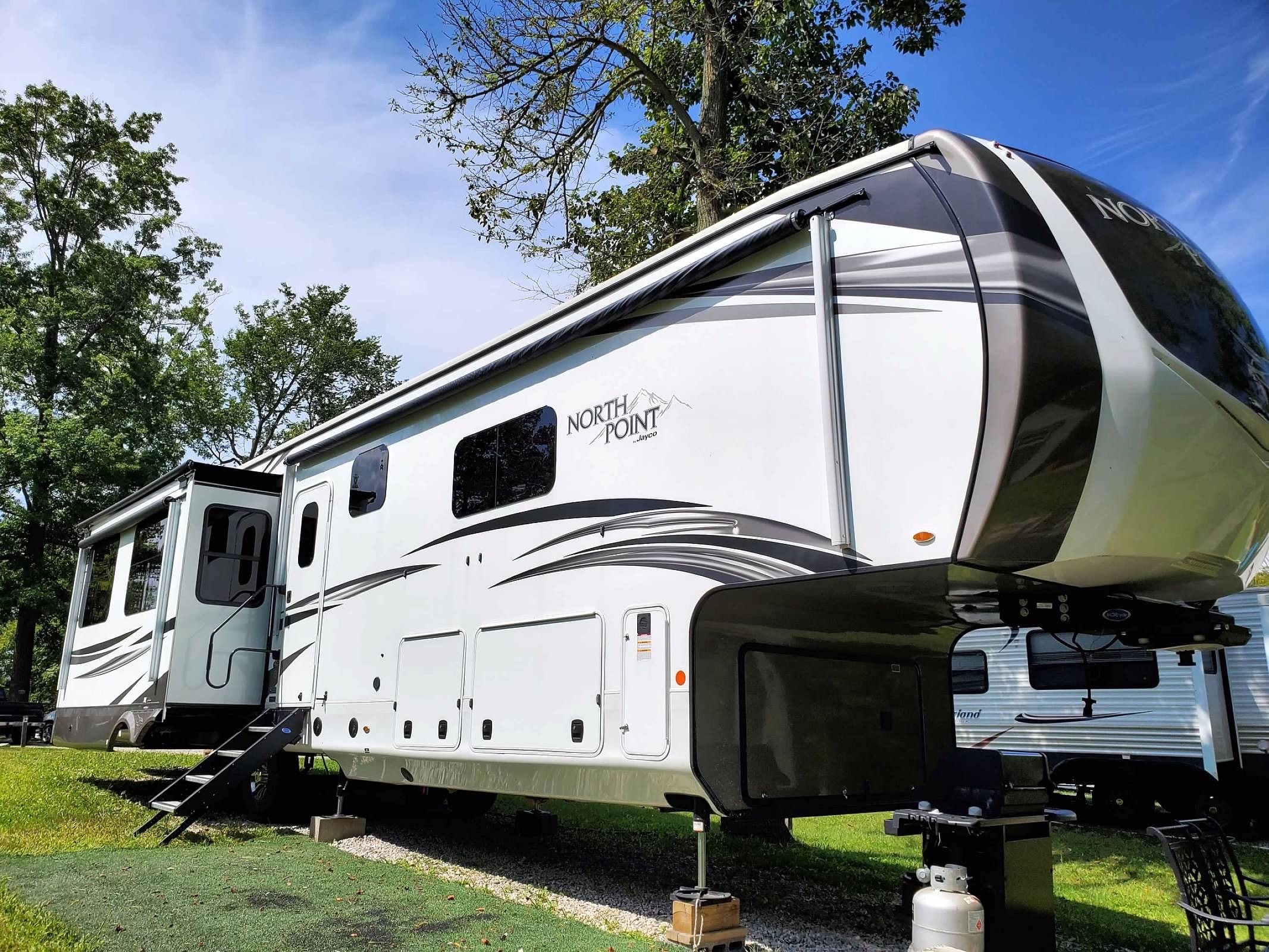 2020 Jayco NORTH POINT 387FBTS RV