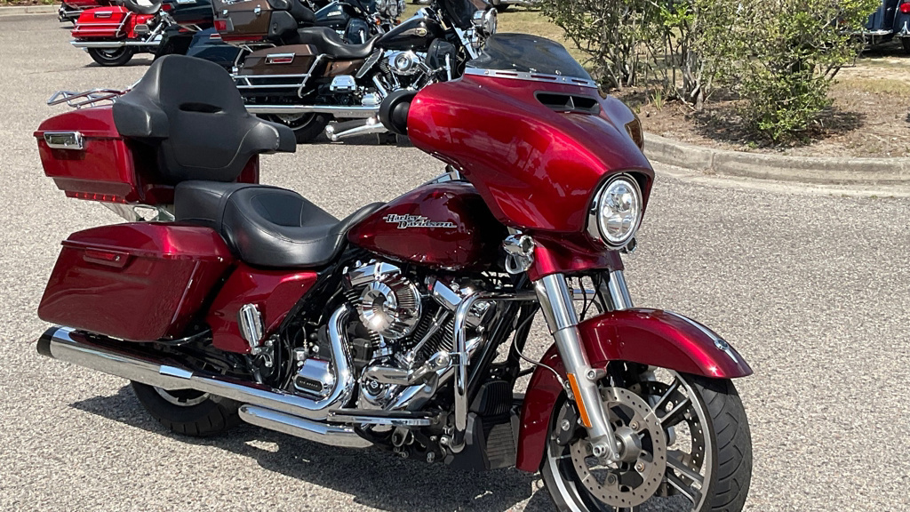 2017 Harley-Davidson FLHXS Street Glide Special - Color Option SPECIAL in Little River, SC