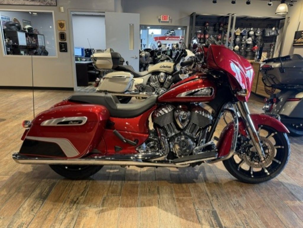 2026 Indian Motorcycle® Chieftain® Limited Sunset Red Metallic LIMITED in Hagerstown, MD