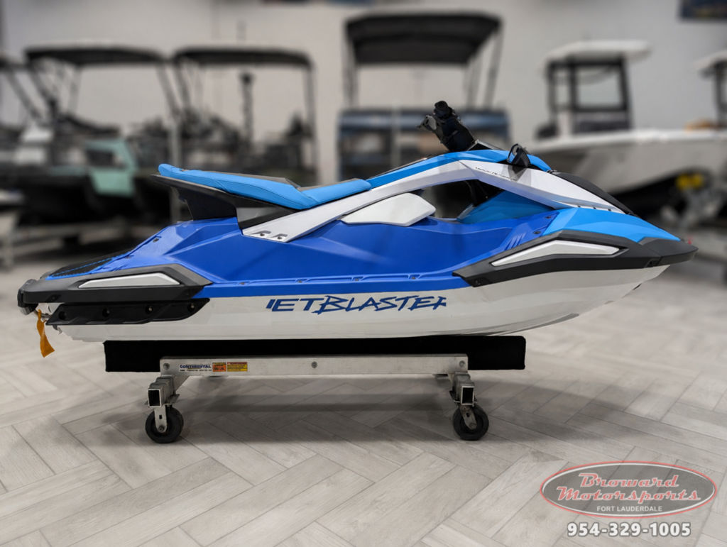 2026 Yamaha Waverunners Jetblaster DLX 3-Up DLX 3-UP in Fort Lauderdale, FL