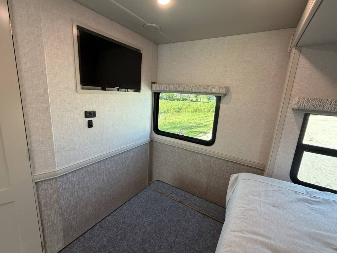 A photo of this 2027 Holiday Rambler Admiral 28A