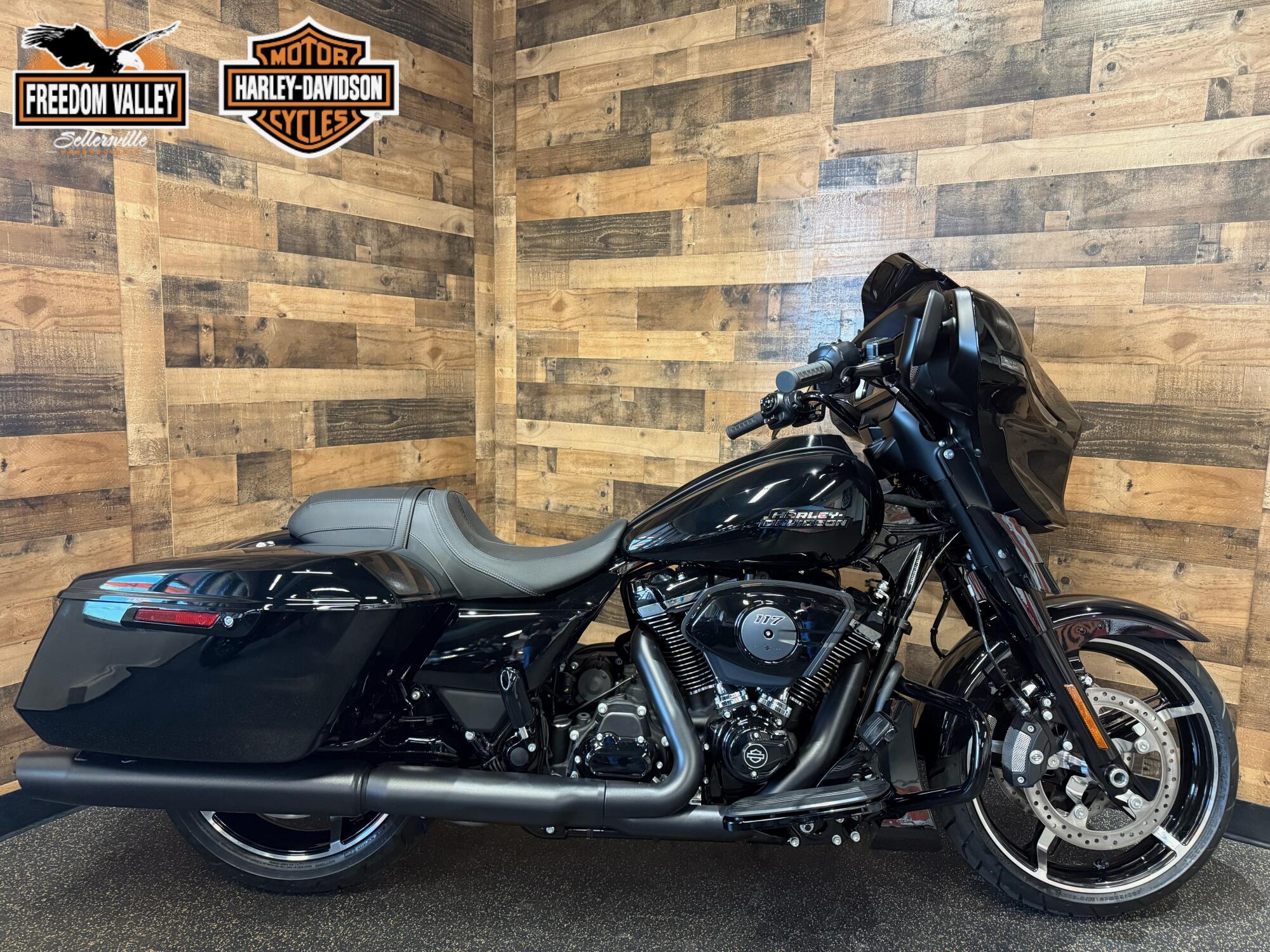 2026 Harley-Davidson Street Glide in Sellersville, PA
