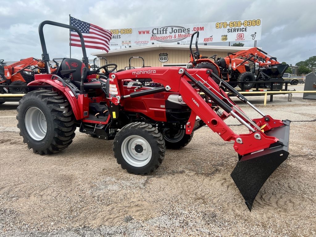 2026 Mahindra 1600 Series 1626 HST 4WD in Sealy, TX