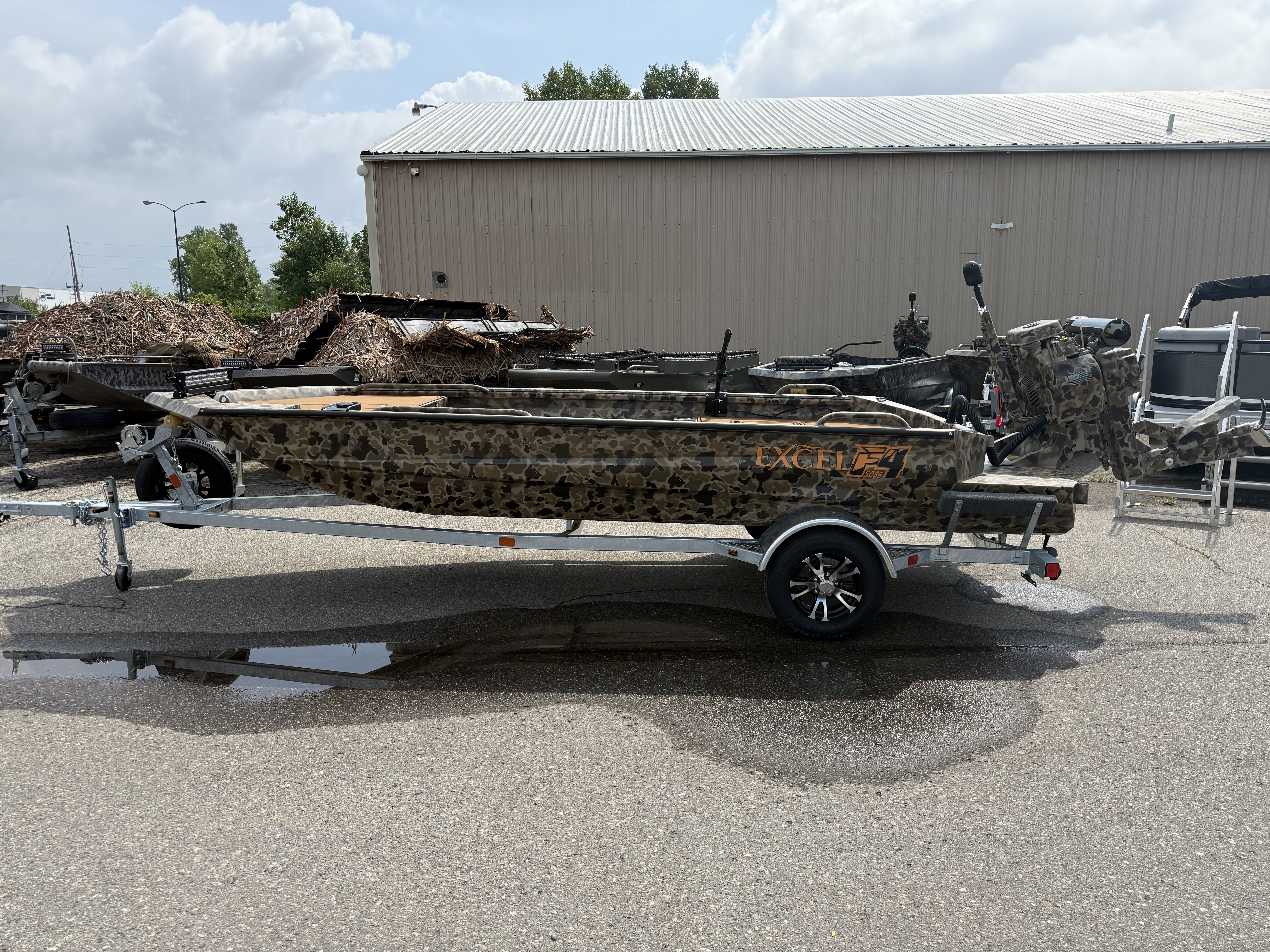 2027 Excel 1860 SWV4 STALKER SIDE AND CENTER CONSOLE in fenton MI