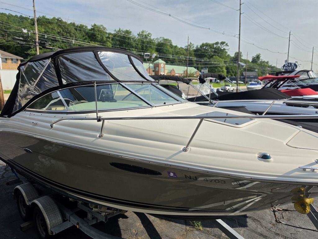 2006 Sea Ray 215 Weekender in toms river NJ