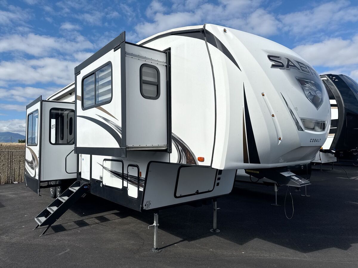 2021 Forest River Sabre 37FLH RV