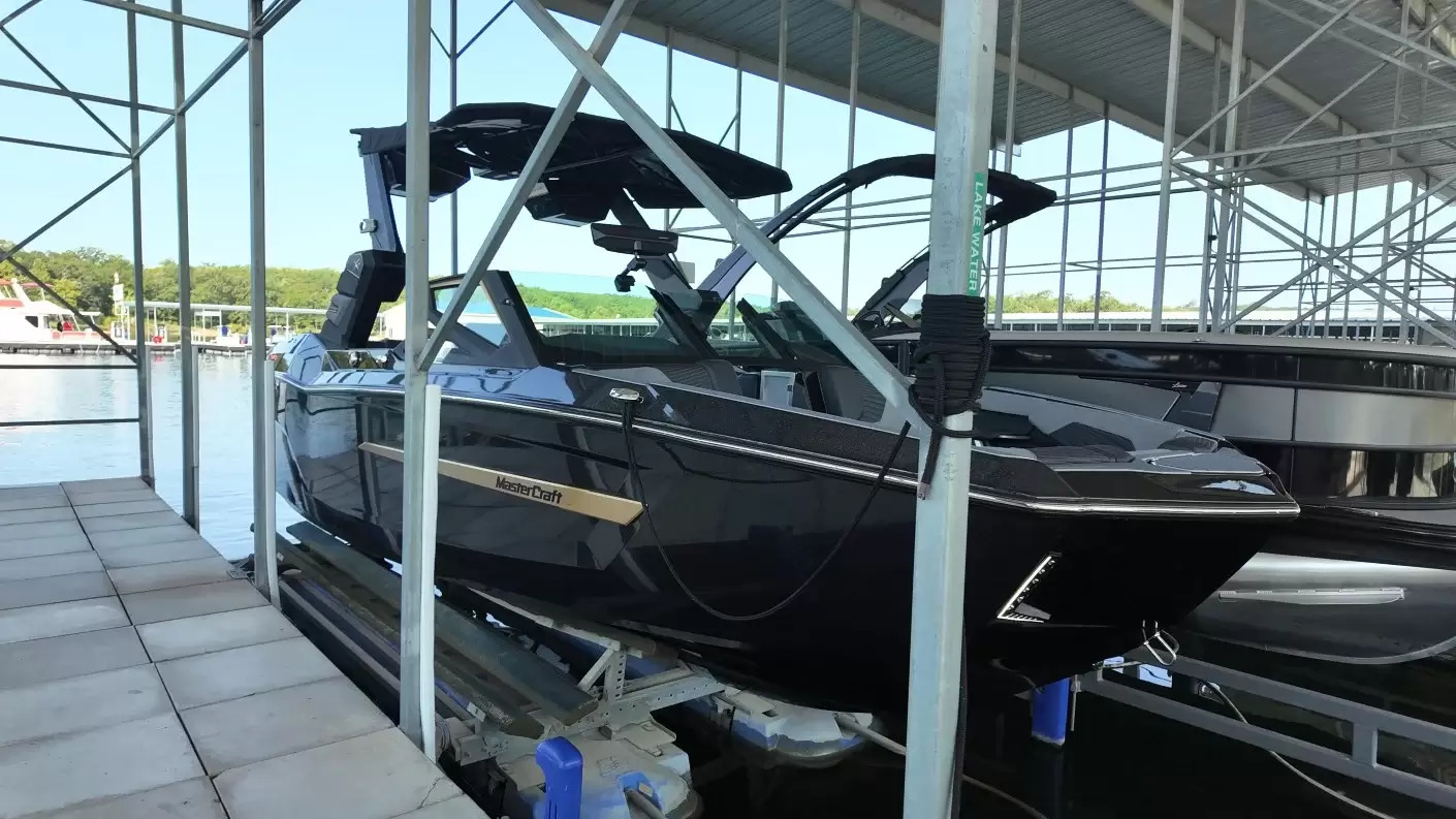 2027 Mastercraft X24 NAN in shell knob MO