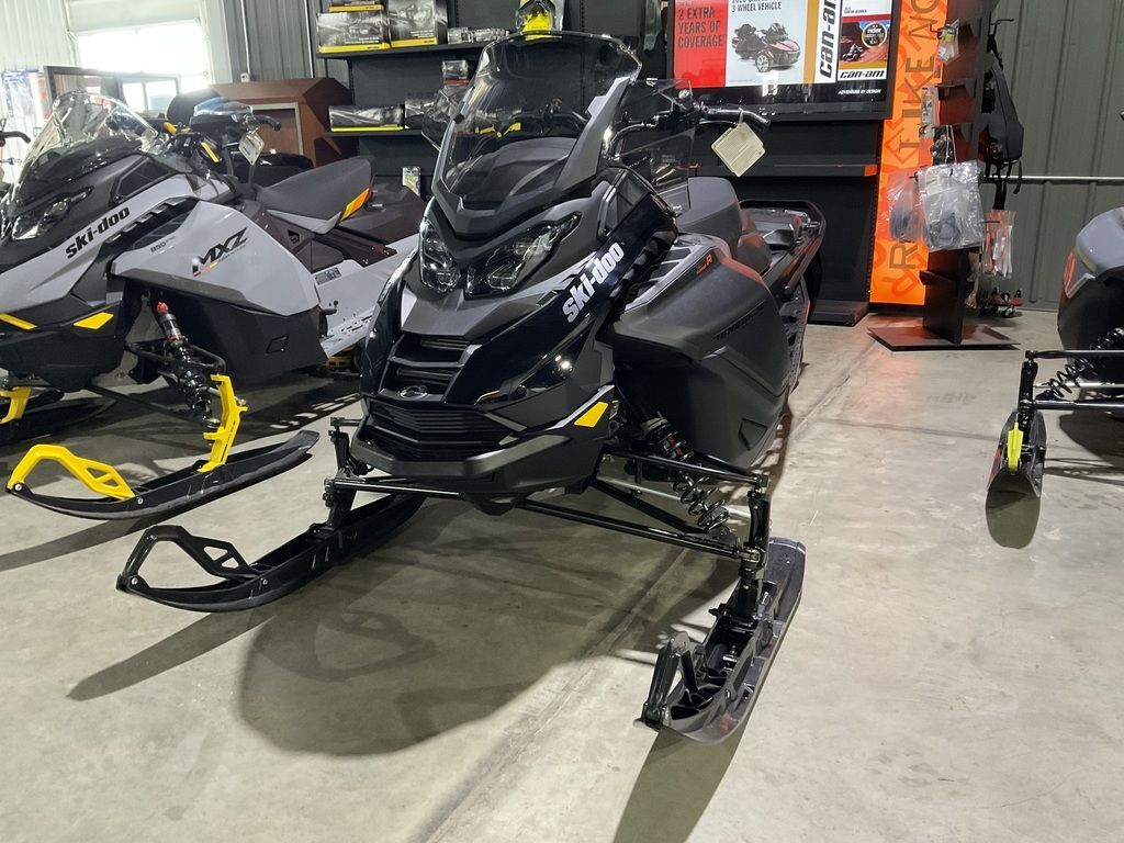 2026 Ski-Doo Renegade® Adrenaline® with Enduro Package 600R E-TEC in cedar falls IA
