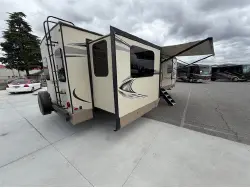2019 Forest River Flagstaff Lite 27RLWS