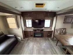 2019 Forest River Flagstaff Lite 27RLWS