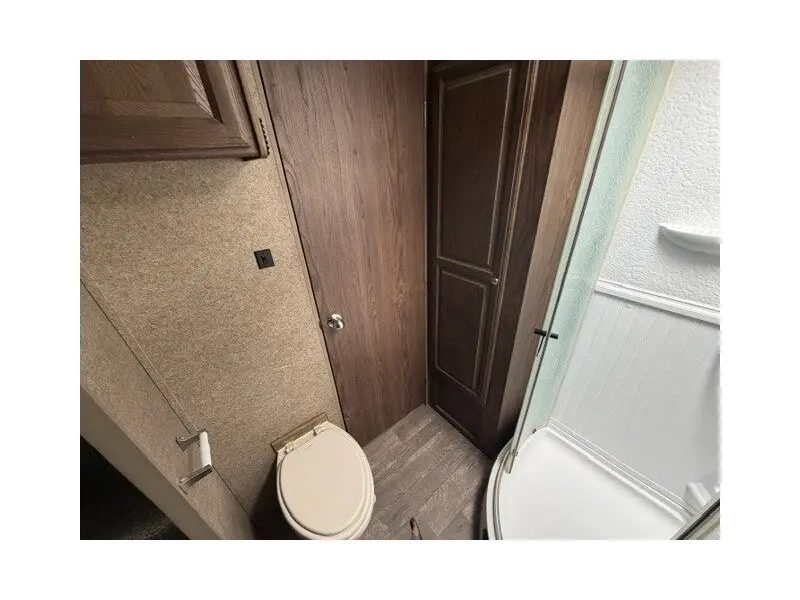 2019 Forest River Flagstaff Lite 27RLWS