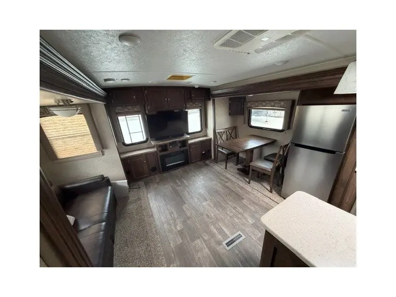 2019 Forest River Flagstaff Lite 27RLWS