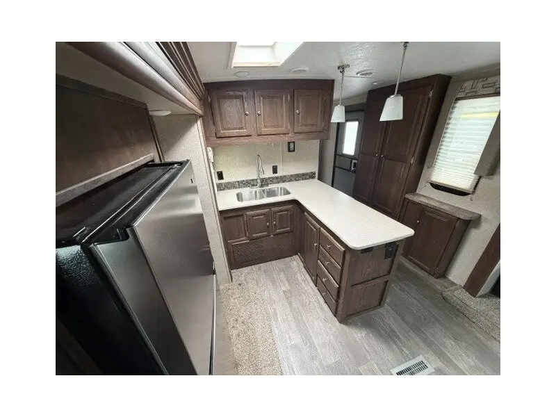 2019 Forest River Flagstaff Lite 27RLWS