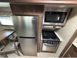 2019 Forest River Flagstaff Lite 27RLWS