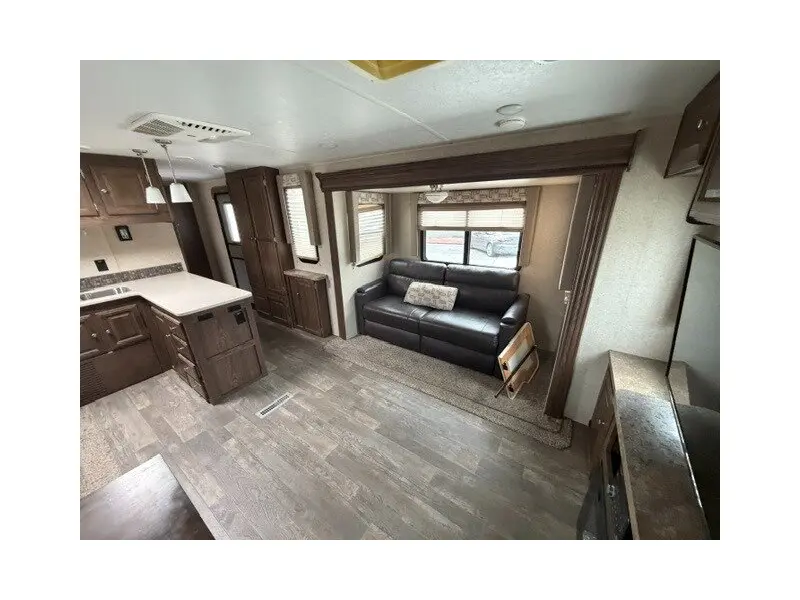2019 Forest River Flagstaff Lite 27RLWS