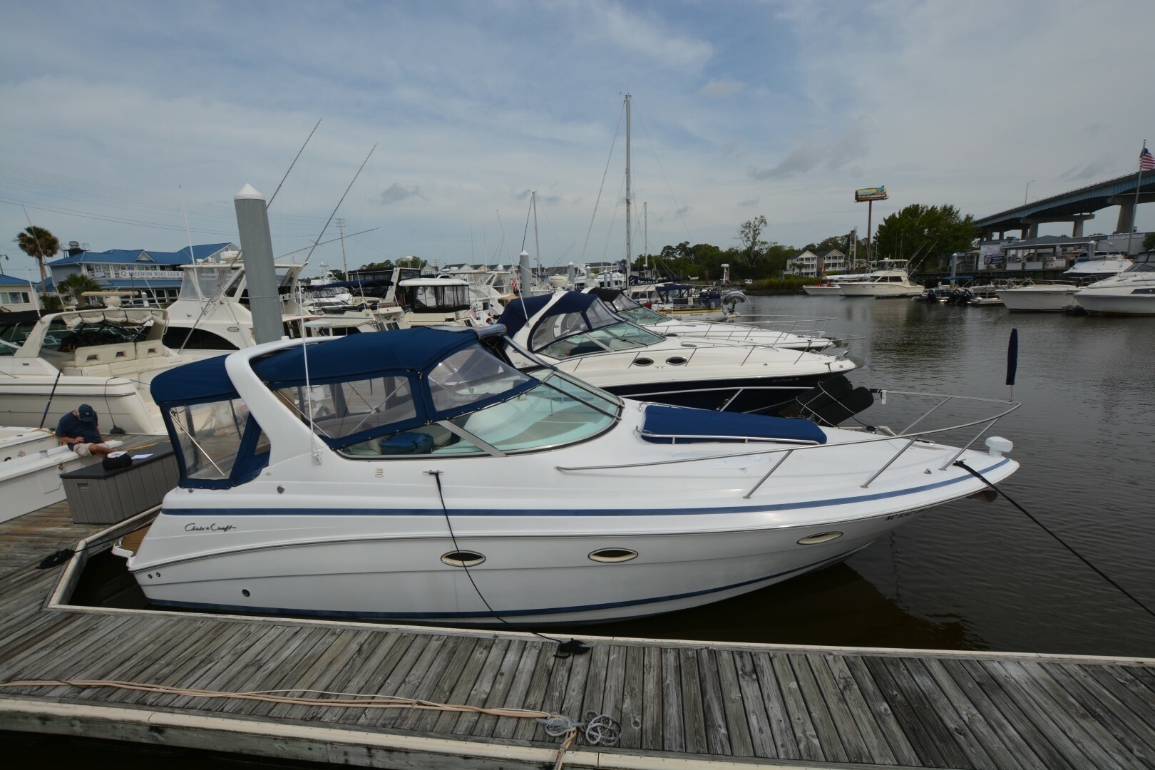 2001 Chris-Craft 328 in north myrtle beach SC