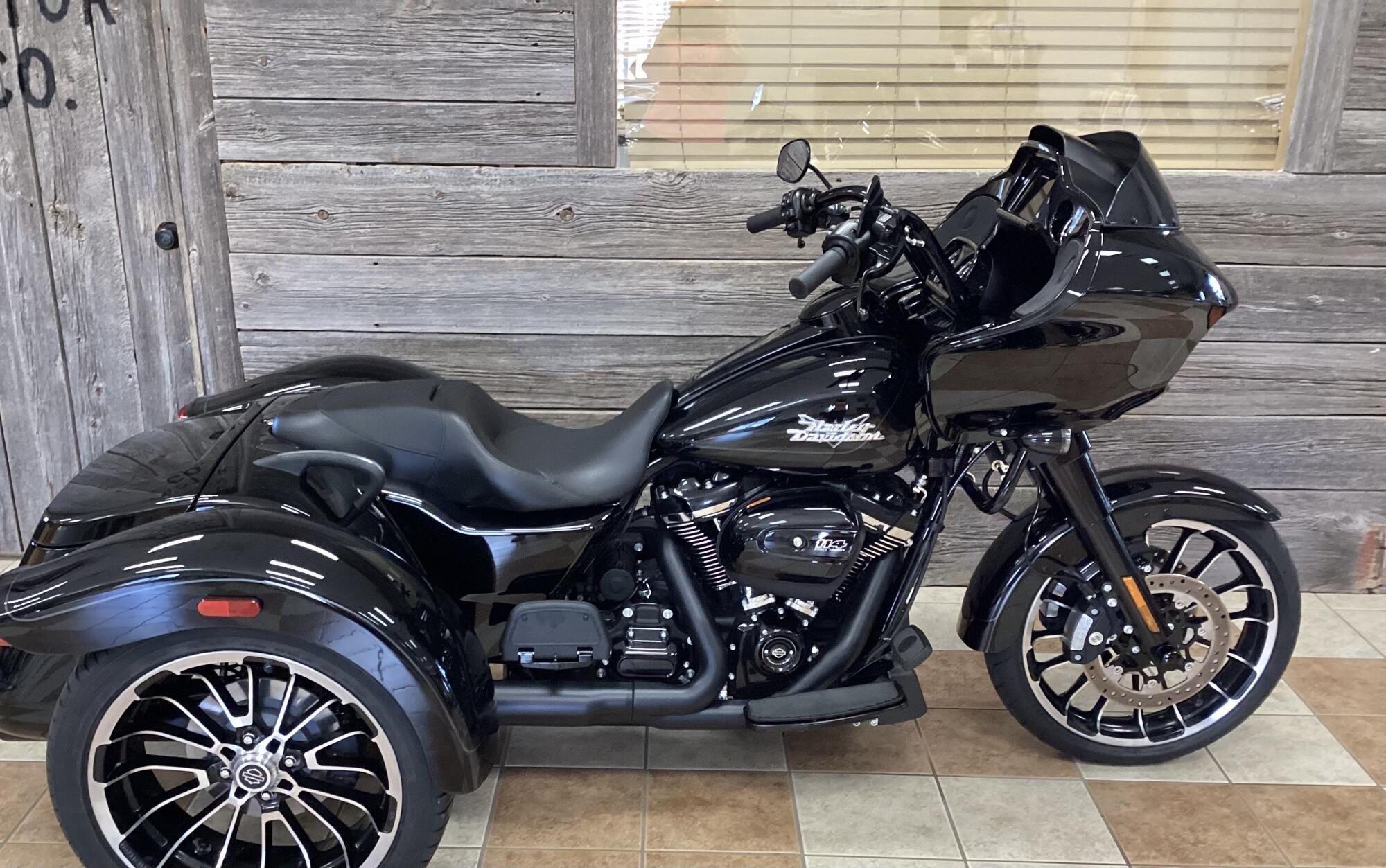 2025 Harley-Davidson Road Glide 3 3 in Bonduel, WI