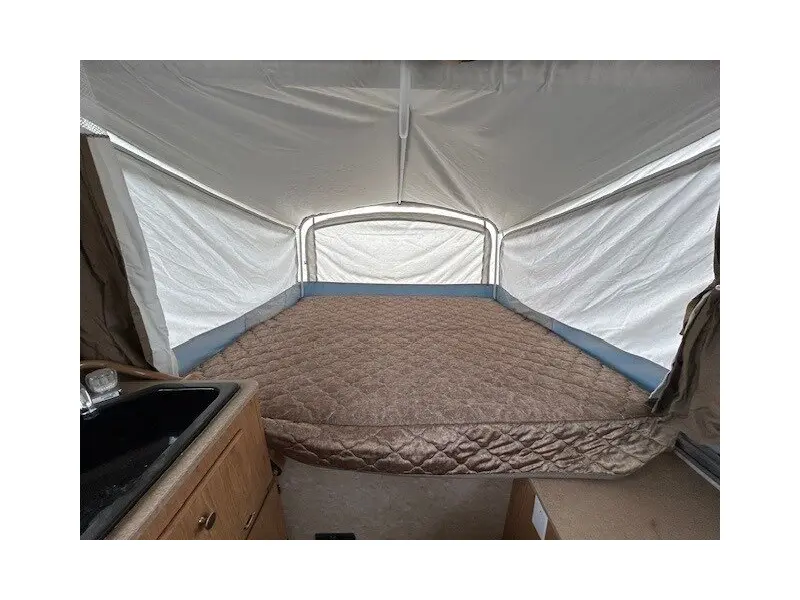 2008 FLEETWOOD AMERICANA CHEYENNE