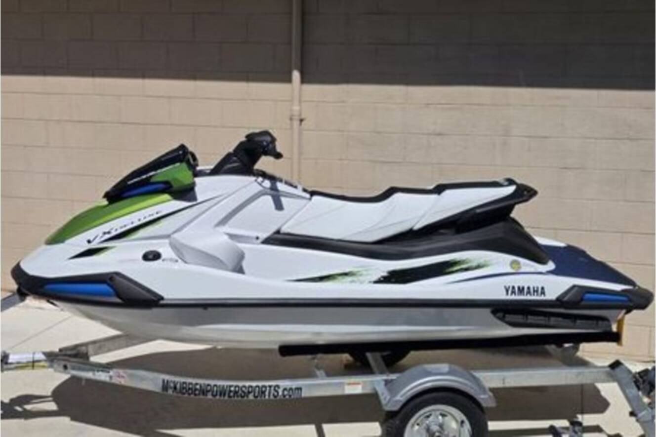 A photo of this 2026 Yamaha Waverunners VX® Deluxe with Audio