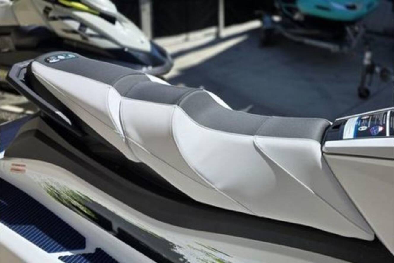 A photo of this 2026 Yamaha Waverunners VX® Deluxe with Audio