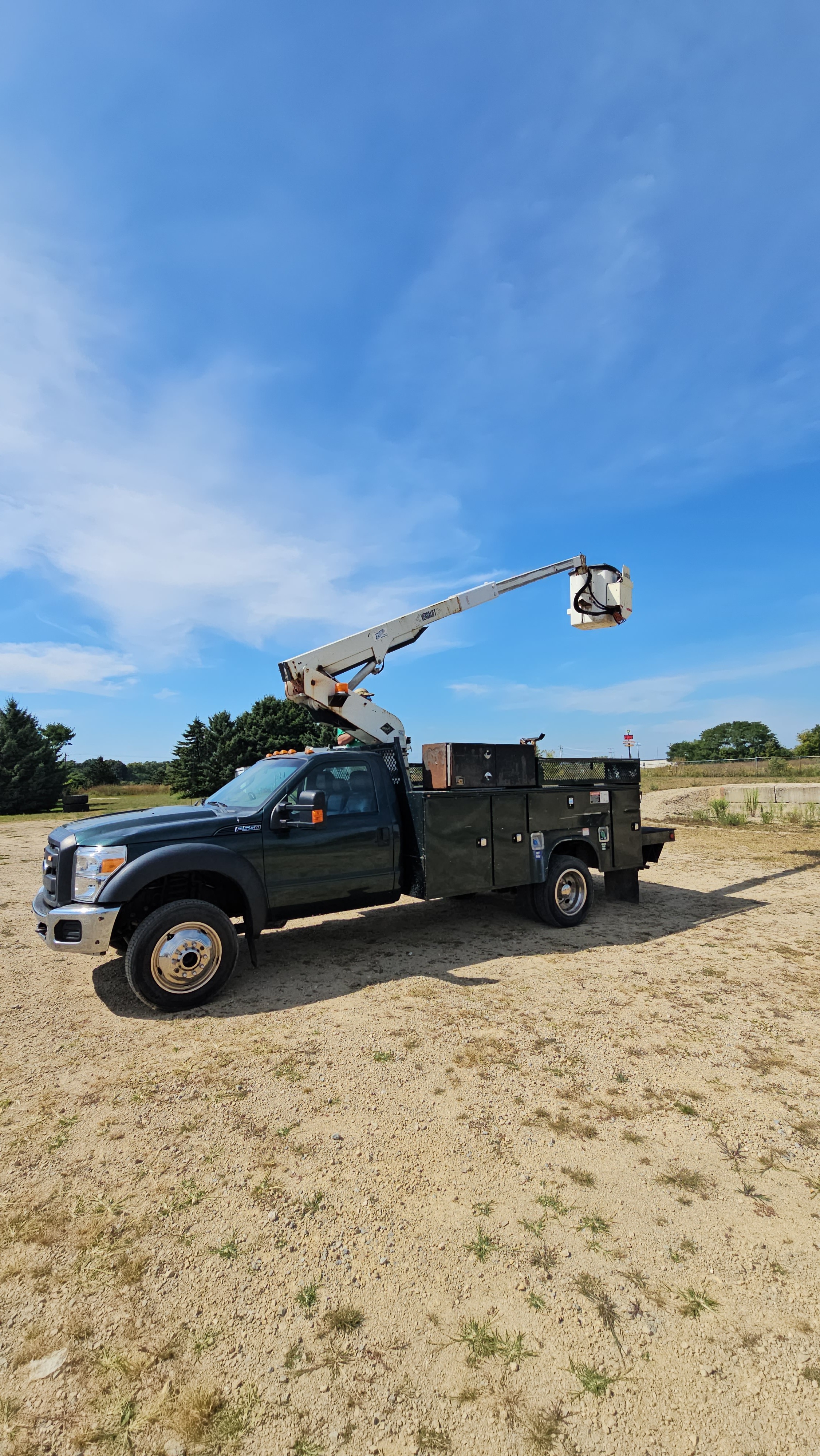 2016 Ford / Versalift F550 / TEL29EIH in Edgerton, WI