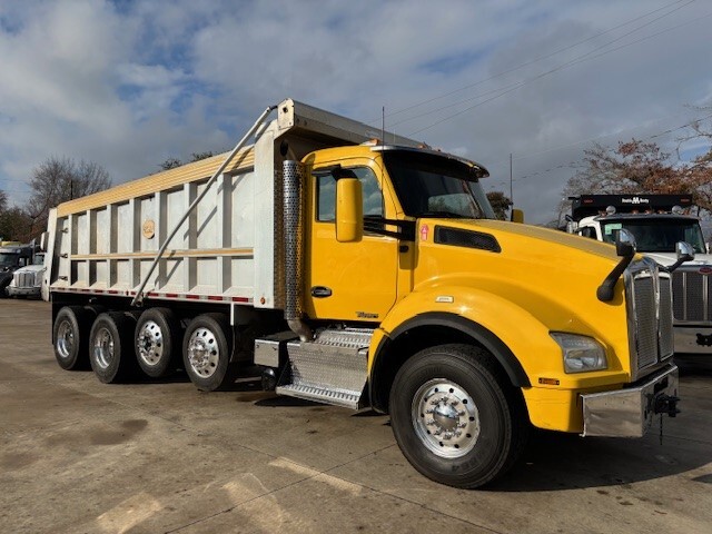 2016 Kenworth T880 in Dunn, NC
