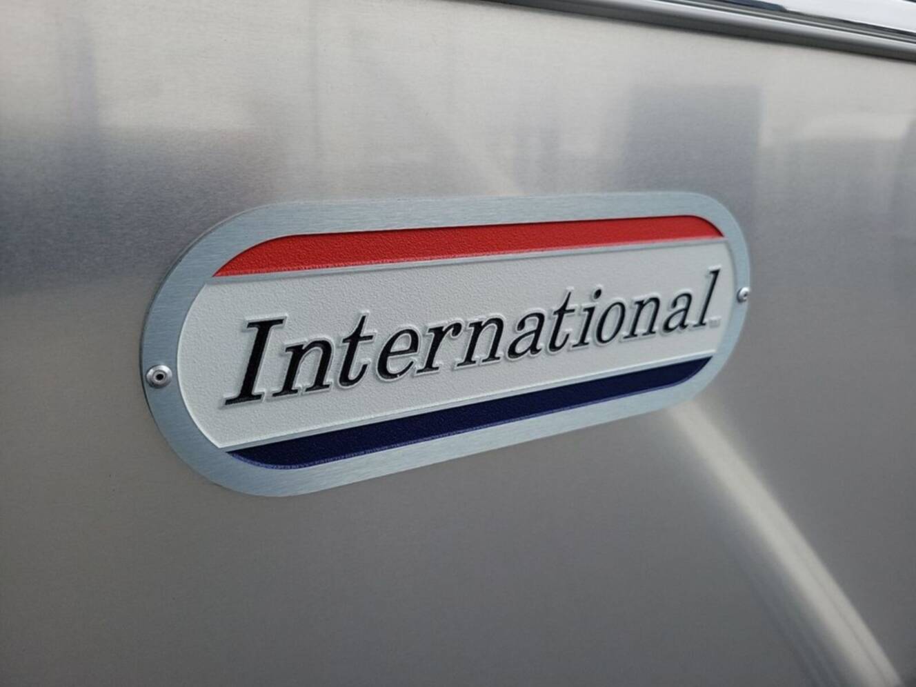 A photo of this 2026 Airstream International 27FBQ Queen